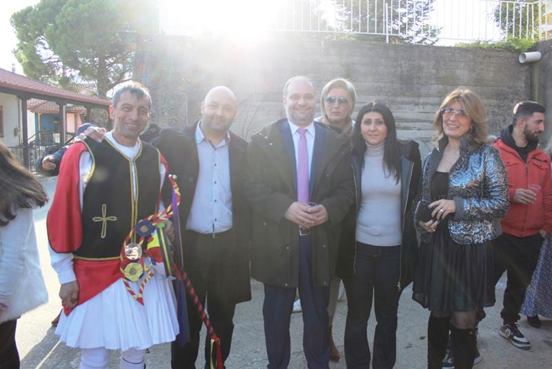 Σε εκδηλώσεις την ημέρα της  πρωτοχρονιάς, ο δήμαρχος του δήμου Ηρωικής Πόλεως Νάουσας Νίκος Κουτσογιάννης